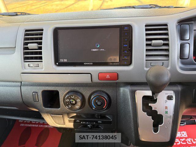 Toyota HIACE VAN 2012-03 1374722-12
