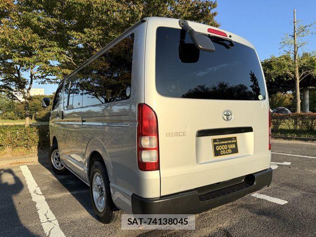 Toyota HIACE VAN 2012-03 1374722-1