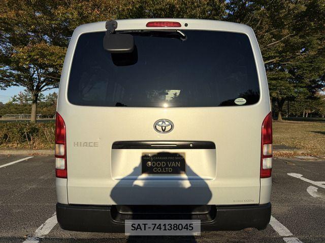 Toyota HIACE VAN 2012-03 1374722-5