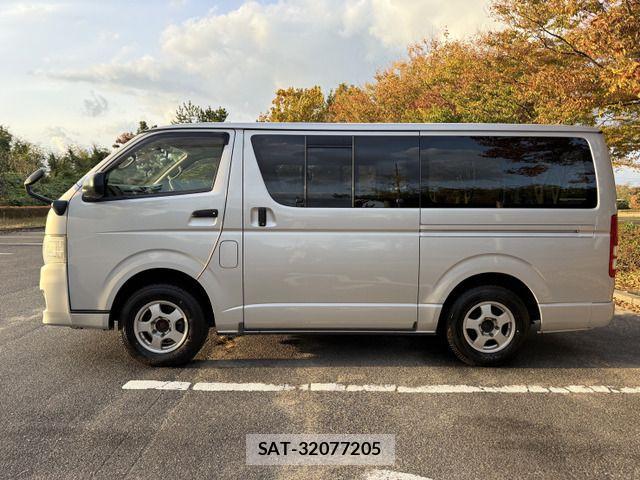 Toyota HIACE VAN 2012-02 1412700-7
