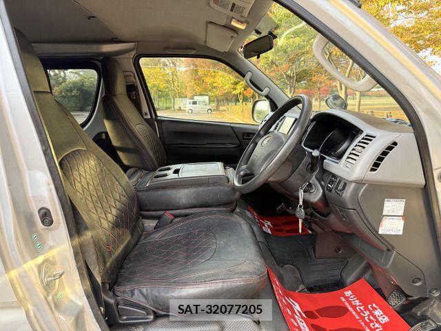 Toyota HIACE VAN 2012-02 1412700-8