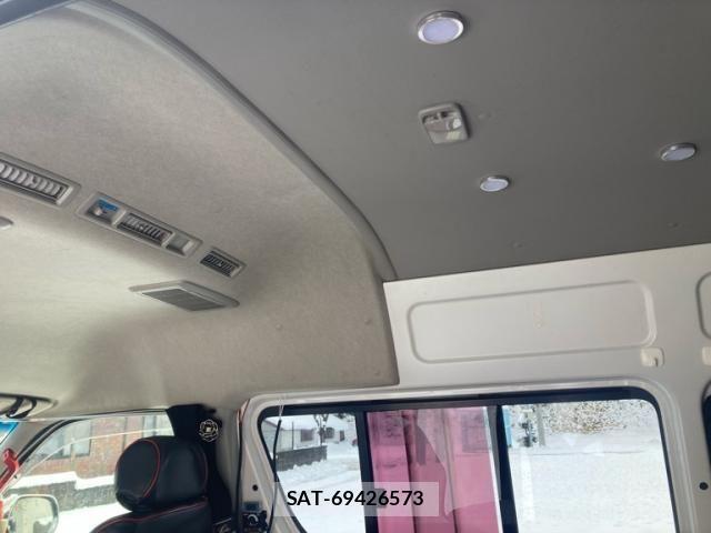Toyota HIACE VAN 2012-03 1416706-12