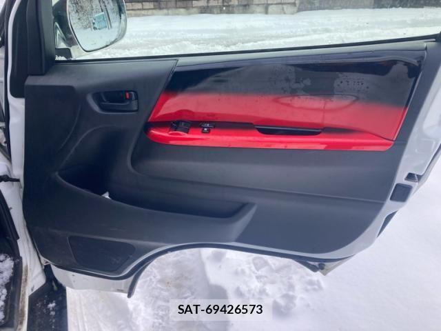 Toyota HIACE VAN 2012-03 1416706-15