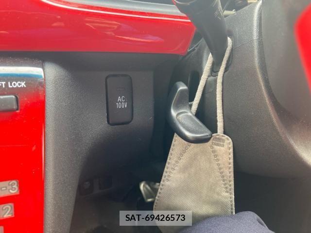 Toyota HIACE VAN 2012-03 1416706-18