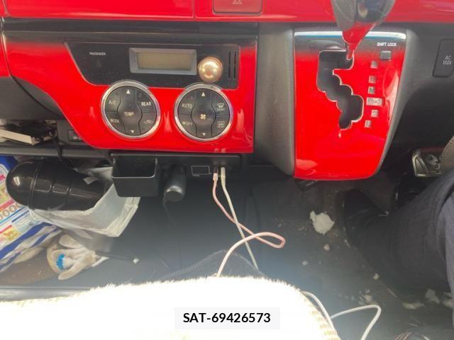 Toyota HIACE VAN 2012-03 1416706-19