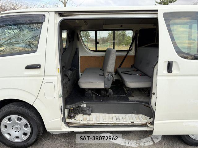 Toyota HIACE VAN 2013-03 1743549-14