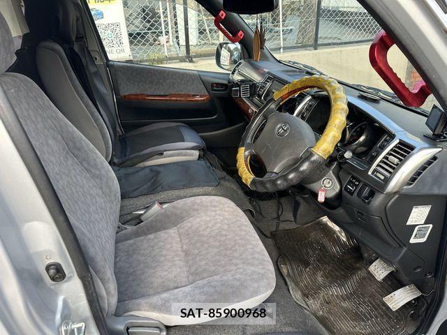Toyota HIACE VAN 2006-02 2009483-19