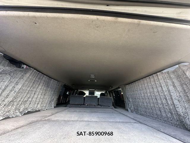 Toyota HIACE VAN 2006-02 2009483-8