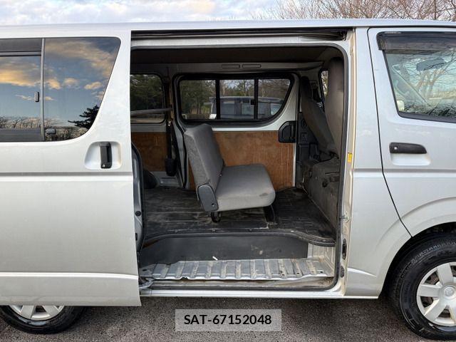 Toyota HIACE VAN 2012-10 2009488-15