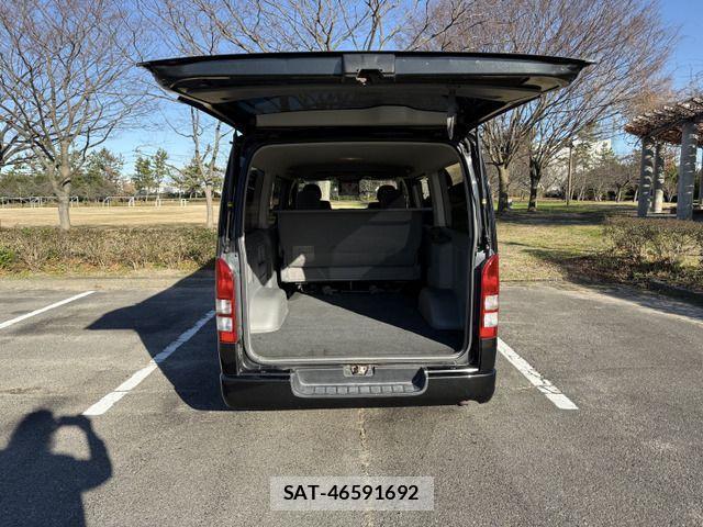 Toyota HIACE VAN 2010-02 2009481-19