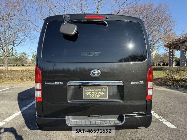 Toyota HIACE VAN 2010-02 2009481-5