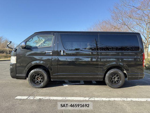 Toyota HIACE VAN 2010-02 2009481-7
