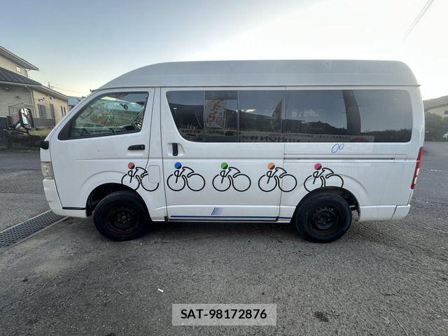 Toyota HIACE VAN 2010-07 2009491-3