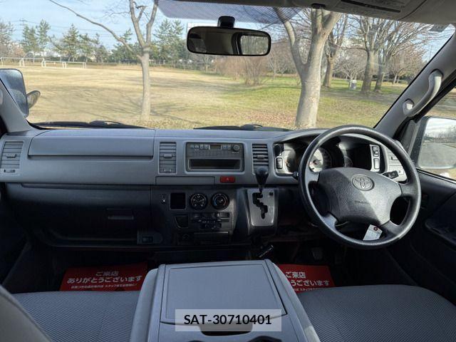 Toyota HIACE VAN 2006-05 2080273-11