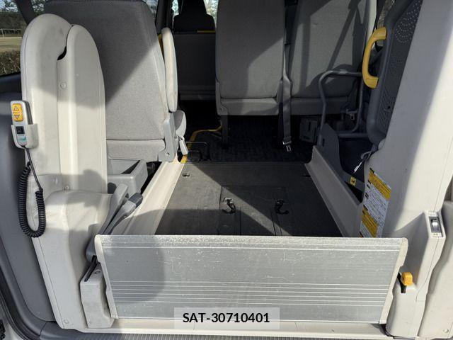 Toyota HIACE VAN 2006-05 2080273-17