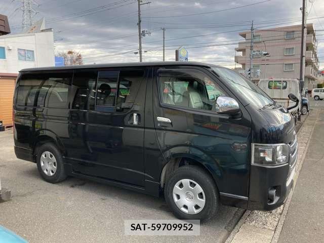 Toyota HIACE VAN 2007-10 2349621-10