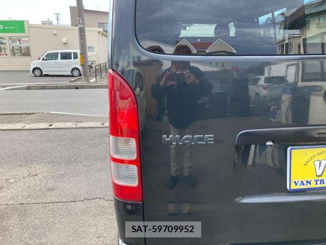 Toyota HIACE VAN 2007-10 2349621-15