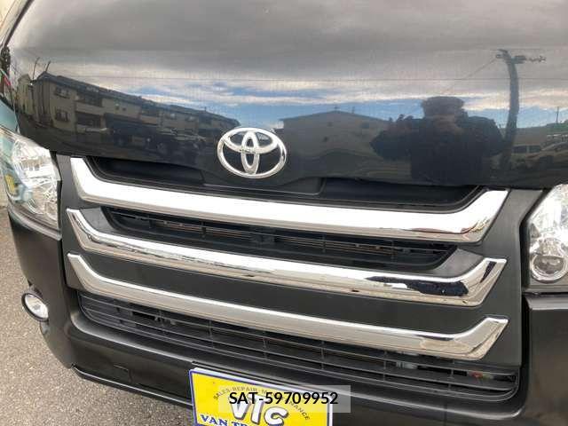 Toyota HIACE VAN 2007-10 2349621-5