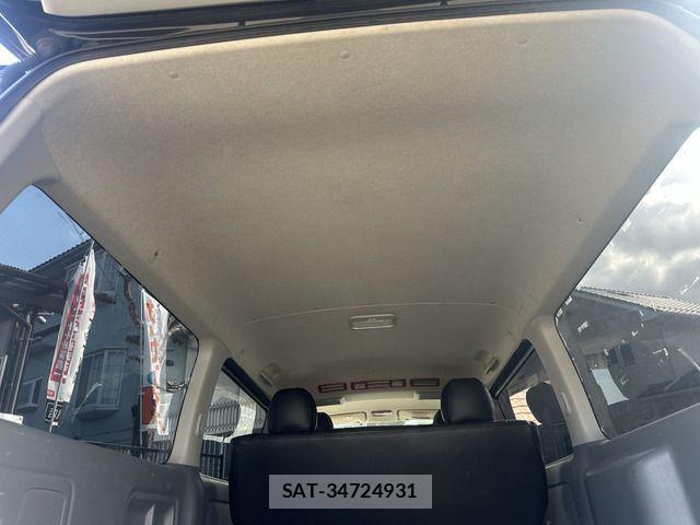 Toyota HIACE VAN 2007-12 2666292-9