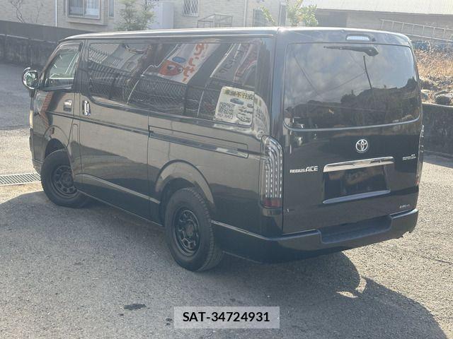 Toyota HIACE VAN 2007-12 2666292-4