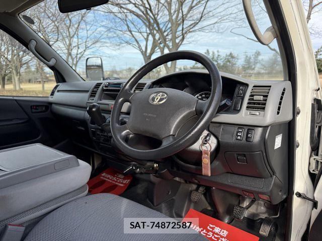 Toyota HIACE VAN 2010-02 2666286-10