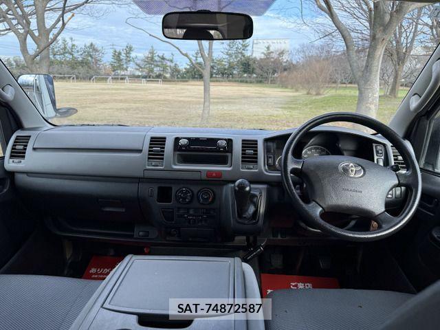 Toyota HIACE VAN 2010-02 2666286-11