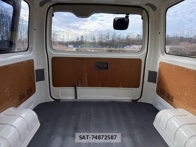 Toyota HIACE VAN 2010-02 2666286-19