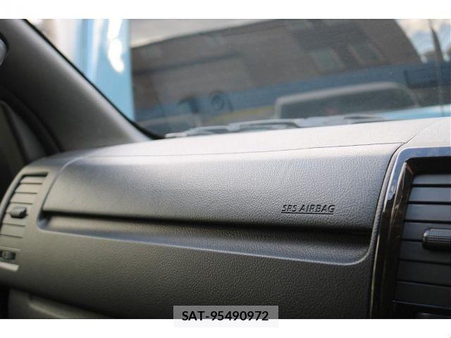 Toyota HIACE VAN 2023-01 2666265-11