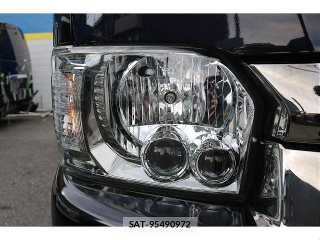 Toyota HIACE VAN 2023-01 2666265-18