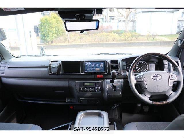 Toyota HIACE VAN 2023-01 2666265-2