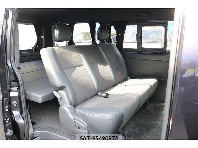 Toyota HIACE VAN 2023-01 2666265-5