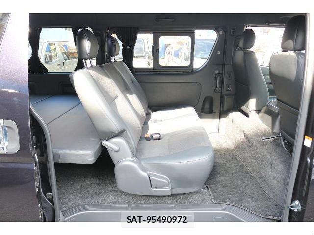 Toyota HIACE VAN 2023-01 2666265-6