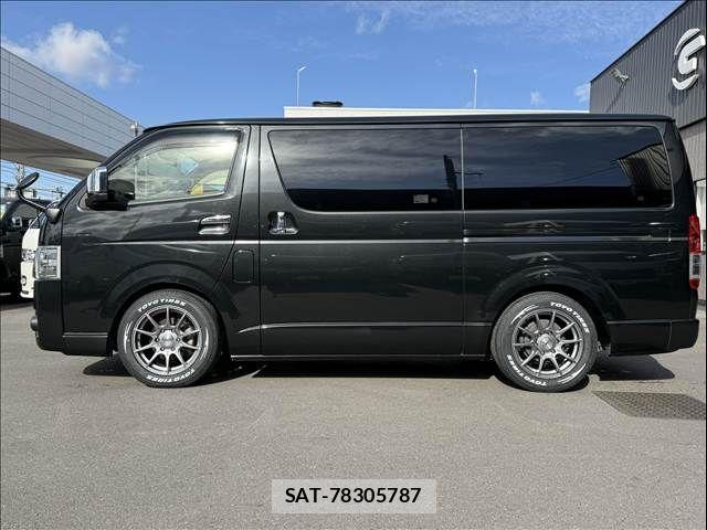 Toyota HIACE VAN 2022-01 3065573-13