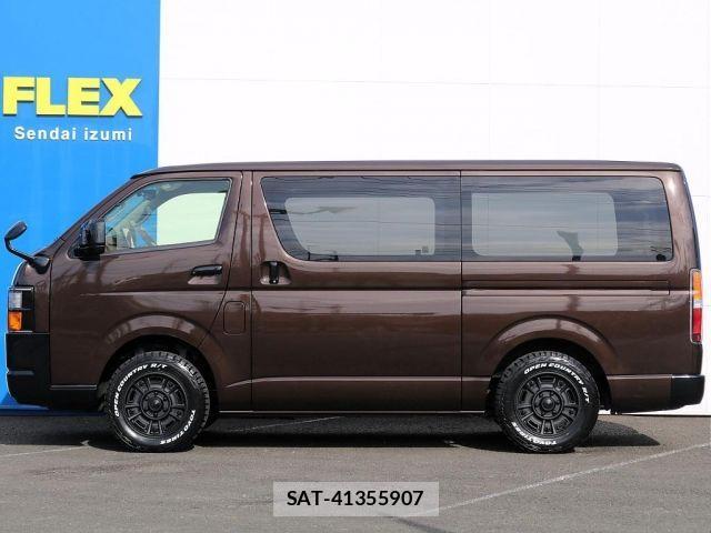 Toyota HIACE VAN 2023-02 3374837-17