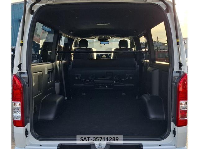Toyota HIACE VAN 2025-11 3374842-14