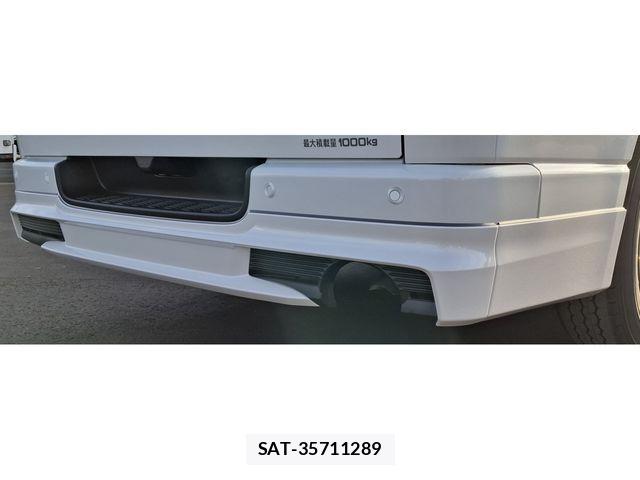 Toyota HIACE VAN 2025-11 3374842-20