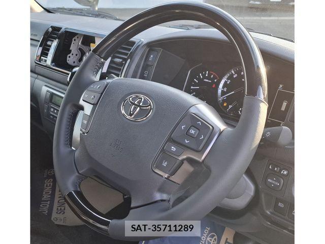 Toyota HIACE VAN 2025-11 3374842-23