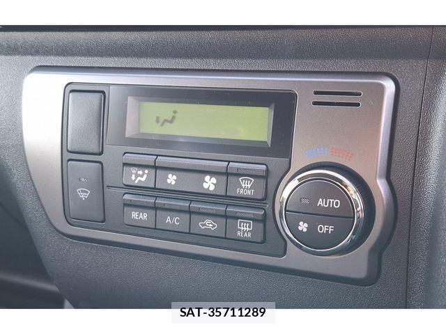 Toyota HIACE VAN 2025-11 3374842-25