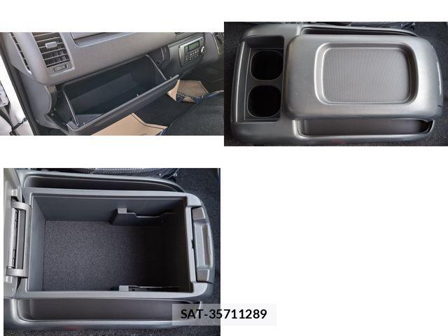 Toyota HIACE VAN 2025-11 3374842-29