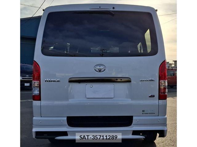 Toyota HIACE VAN 2025-11 3374842-5