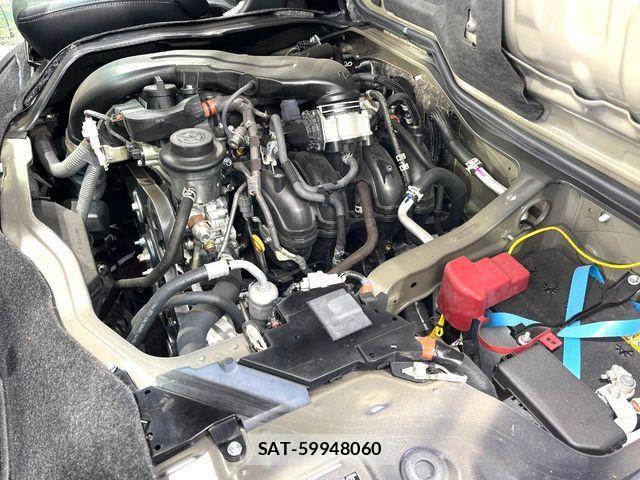 Toyota HIACE VAN 2021-10 3421311-17