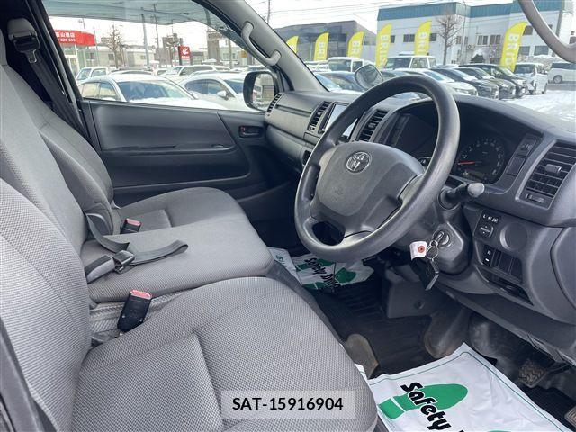 Toyota HIACE VAN 2015-11 3421300-12