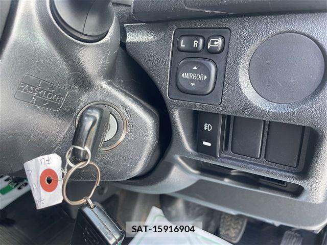 Toyota HIACE VAN 2015-11 3421300-24