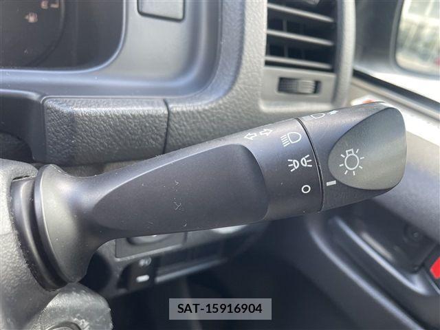 Toyota HIACE VAN 2015-11 3421300-28