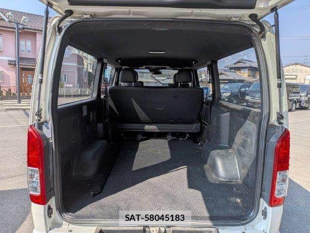 Toyota HIACE VAN 2019-05 3671450-9