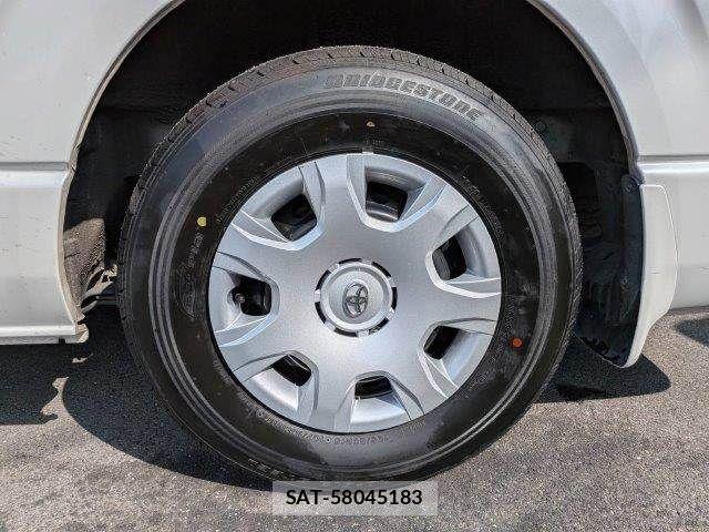 Toyota HIACE VAN 2019-05 3671450-28