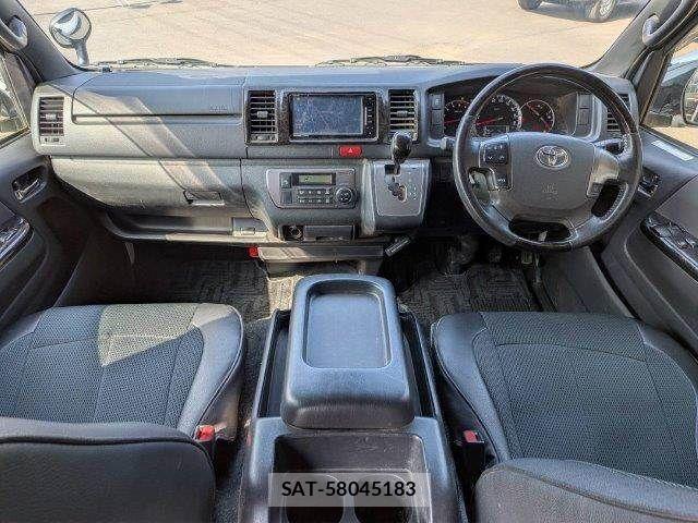 Toyota HIACE VAN 2019-05 3671450-2
