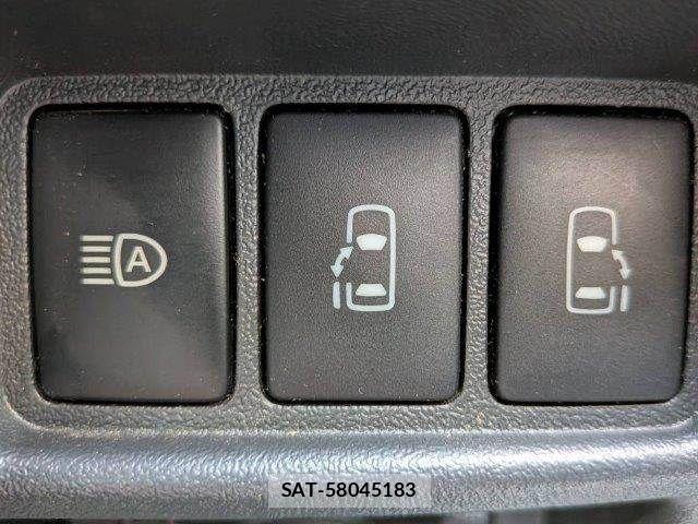 Toyota HIACE VAN 2019-05 3671450-6