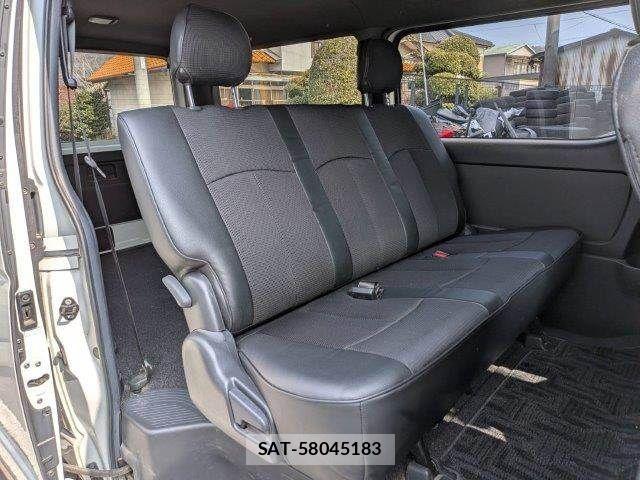 Toyota HIACE VAN 2019-05 3671450-8