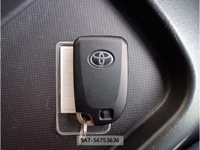 Toyota HIACE VAN 2023-01 3671443-13